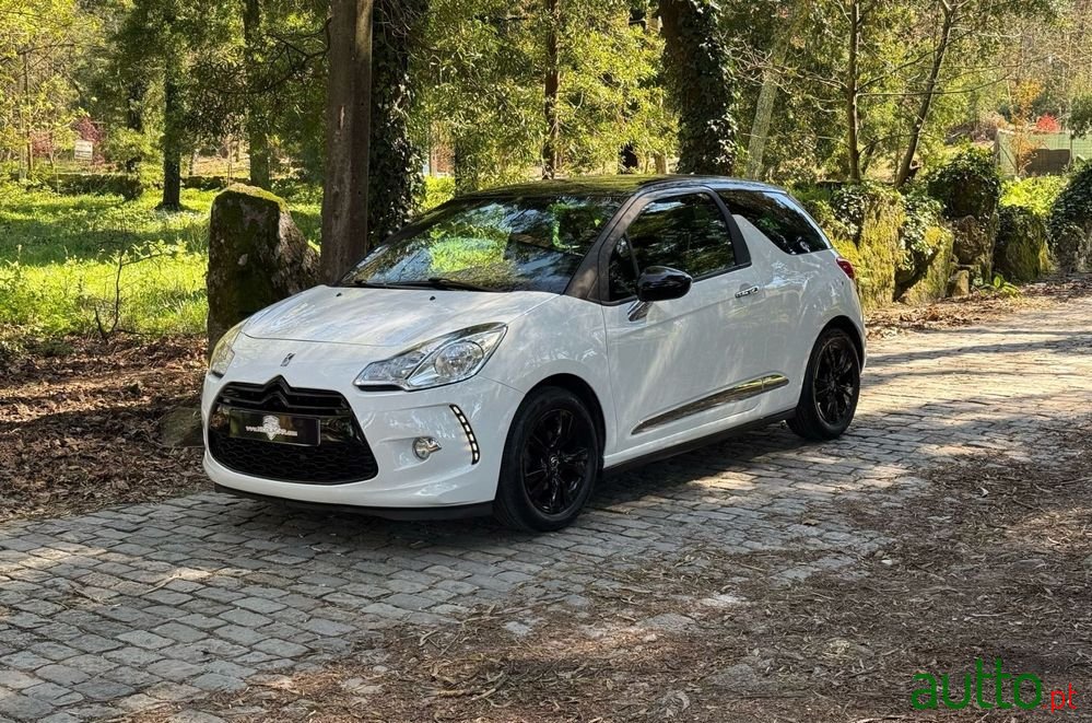 2013' Citroen DS3 1.2 Vti So Chic photo #1