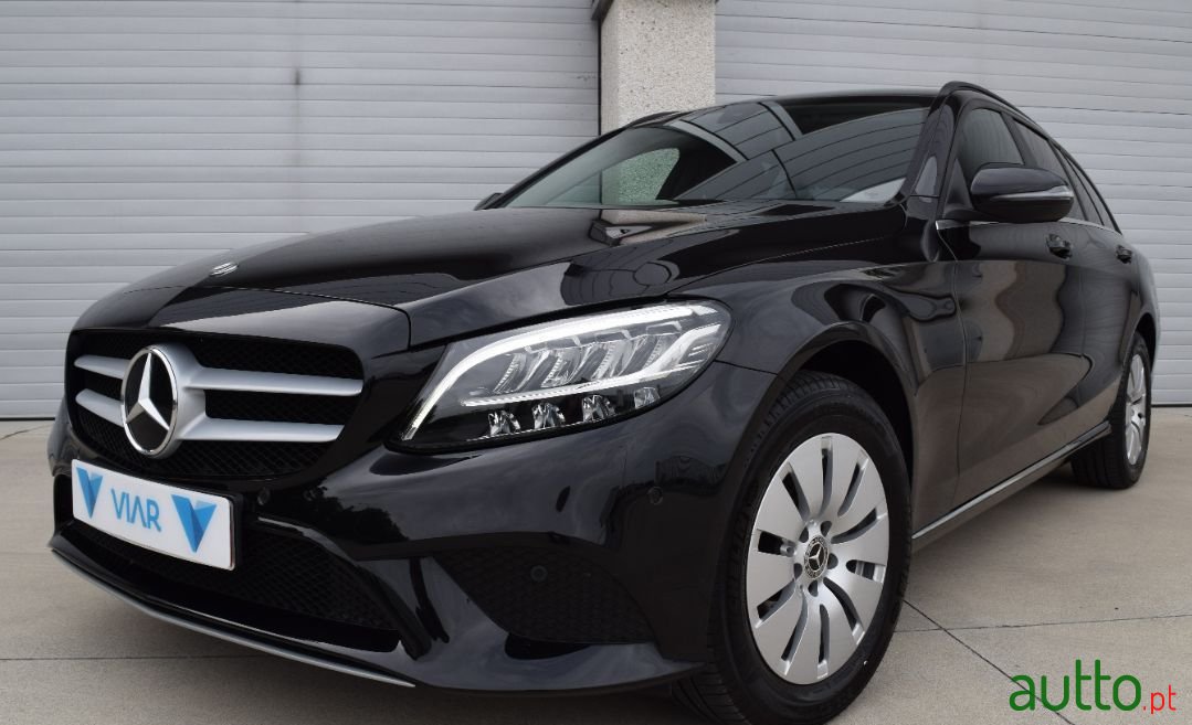 2019' Mercedes-Benz C-200 photo #4