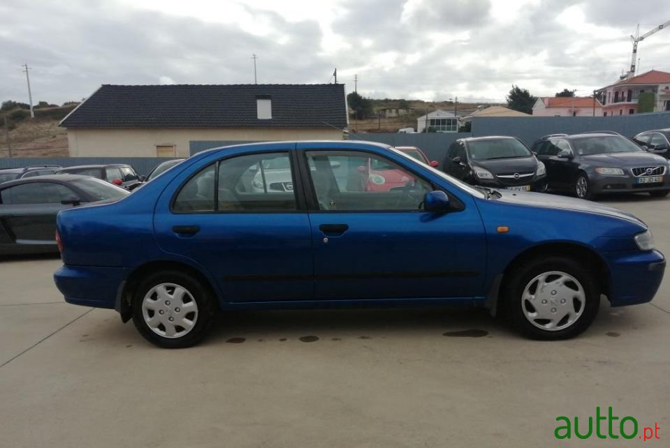 1999' Nissan Almera photo #5
