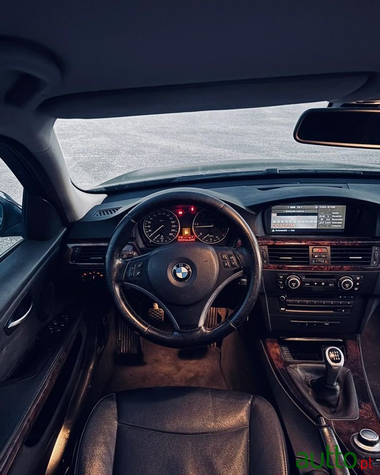 2007' BMW Série 3 D Dpf photo #6