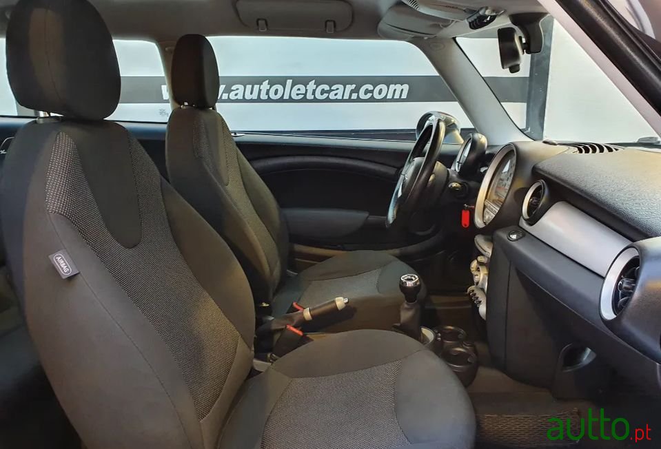 2009' MINI Clubman photo #3