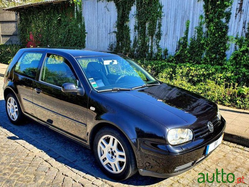 2000' Volkswagen Golf photo #1