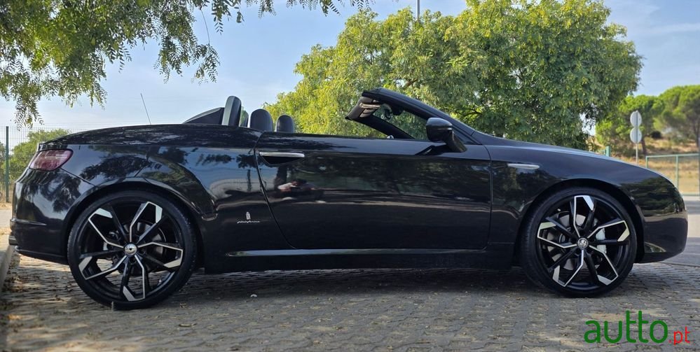 2008' Alfa Romeo Spider 2.4 Jtdm photo #6