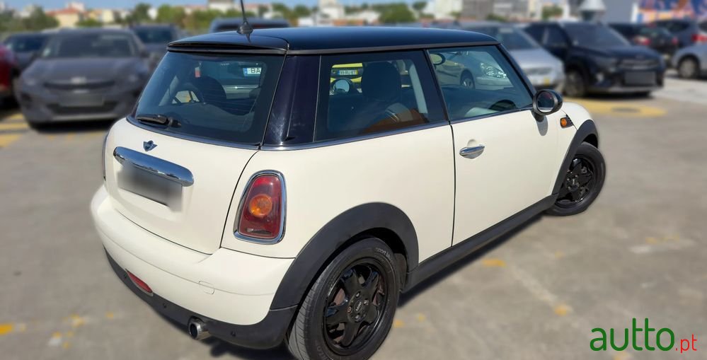 2008' MINI Cooper D 3 Portas photo #6