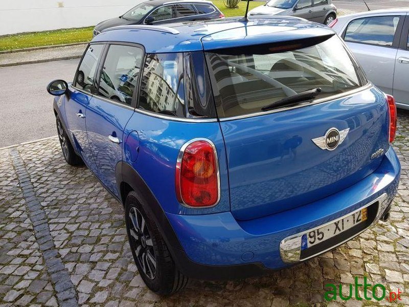 2011' MINI Countryman D photo #2