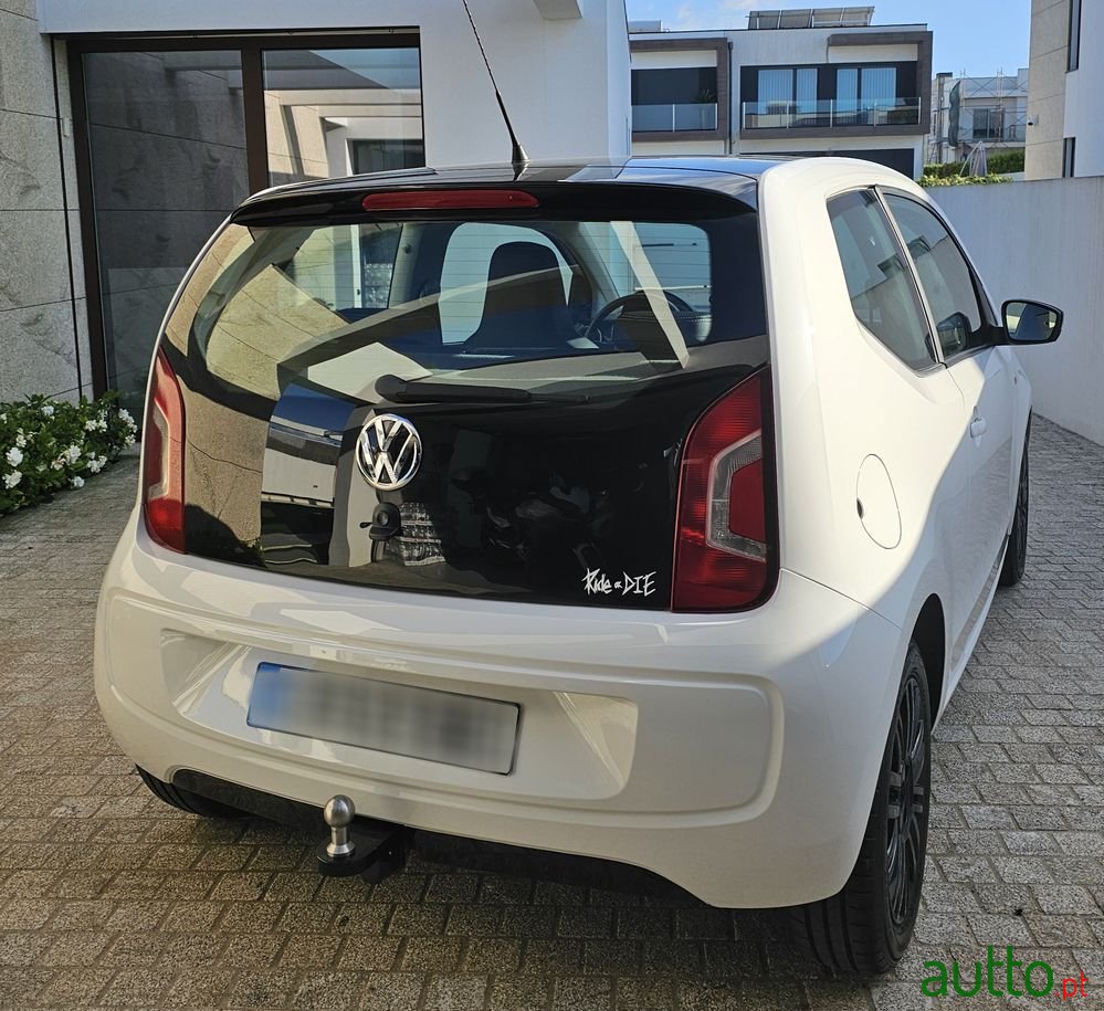 2015' Volkswagen Up! photo #5