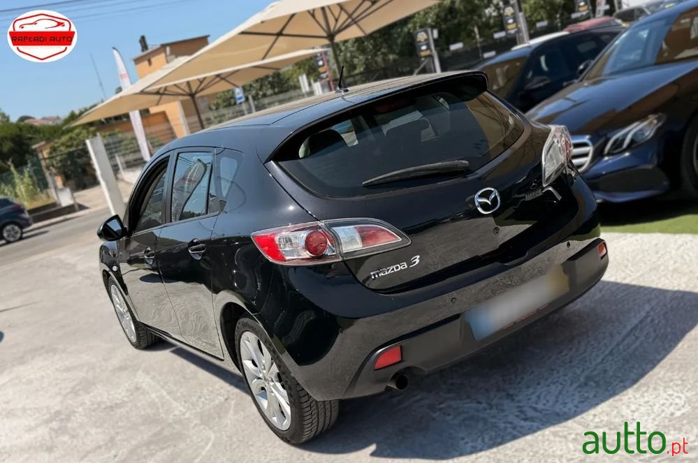 2009' Mazda 3 Hatchback photo #5