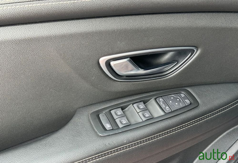 2018' Renault Grand Scenic photo #5