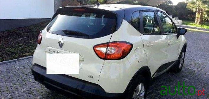 2013' Renault Captur photo #2