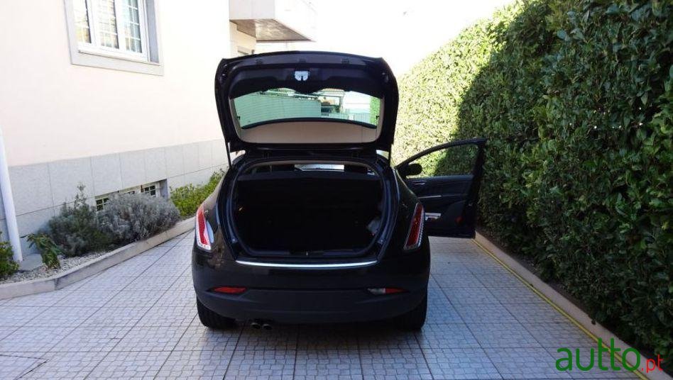 2010' Lancia Delta Platino Slectronic photo #1