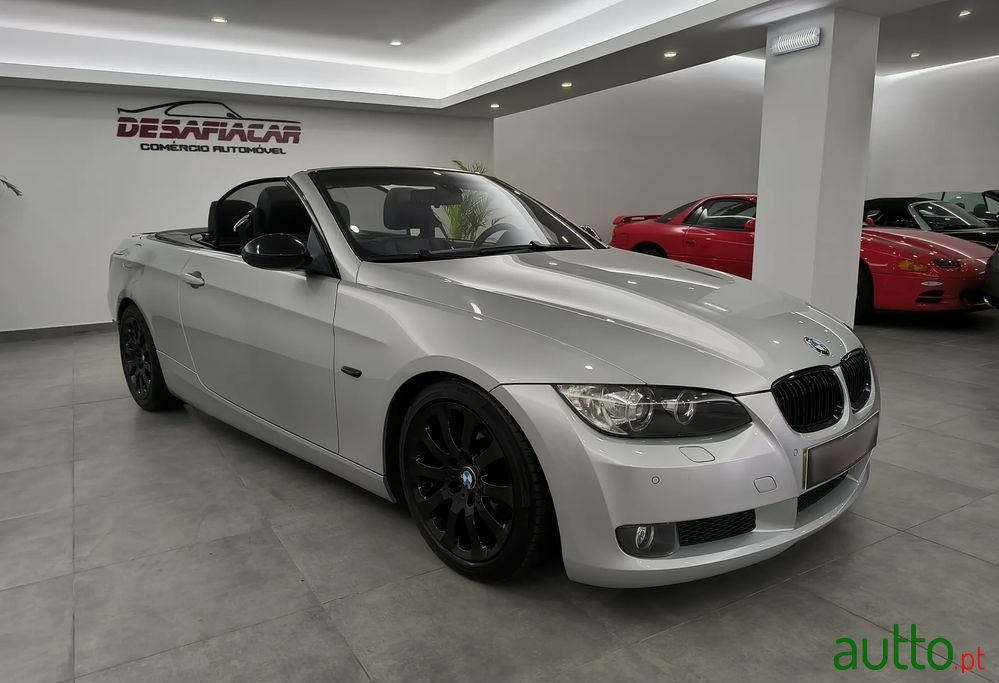 2008' BMW Série 3 I Cabrio photo #3