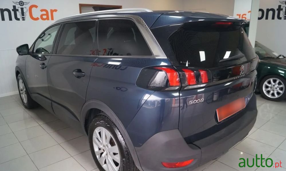 2019' Peugeot 5008 photo #4