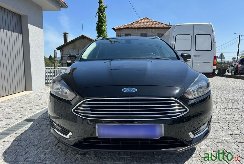 2016' Ford Focus Sw photo #3