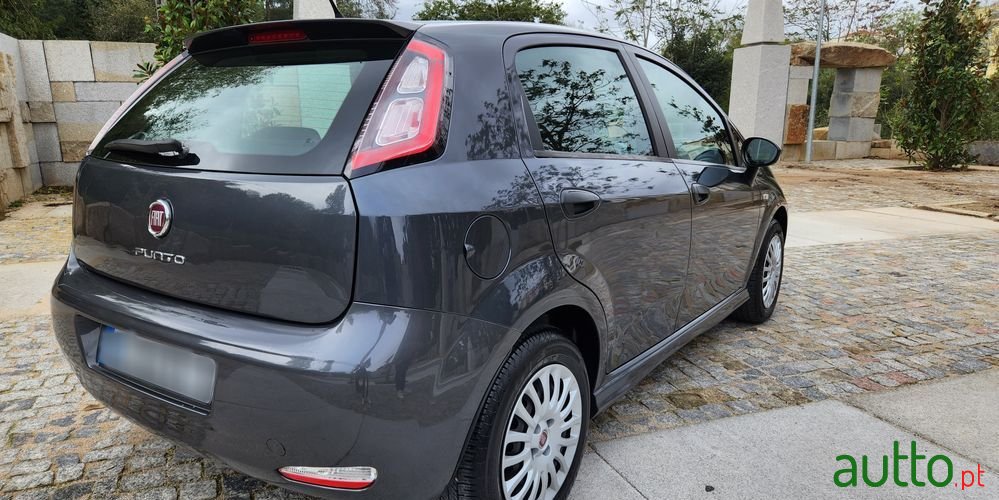 2014' Fiat Grande Punto photo #5