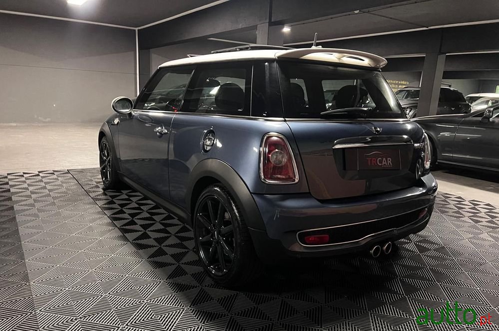 2009' MINI Cooper S photo #2