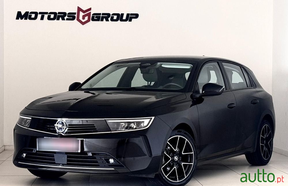 2022' Opel Astra 1.2 T Edition photo #1