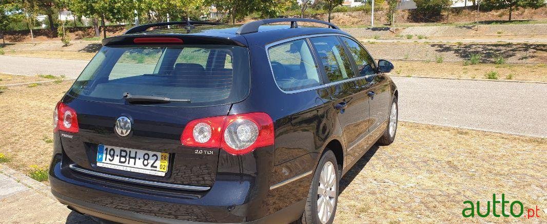 2006' Volkswagen Passat Variant photo #4