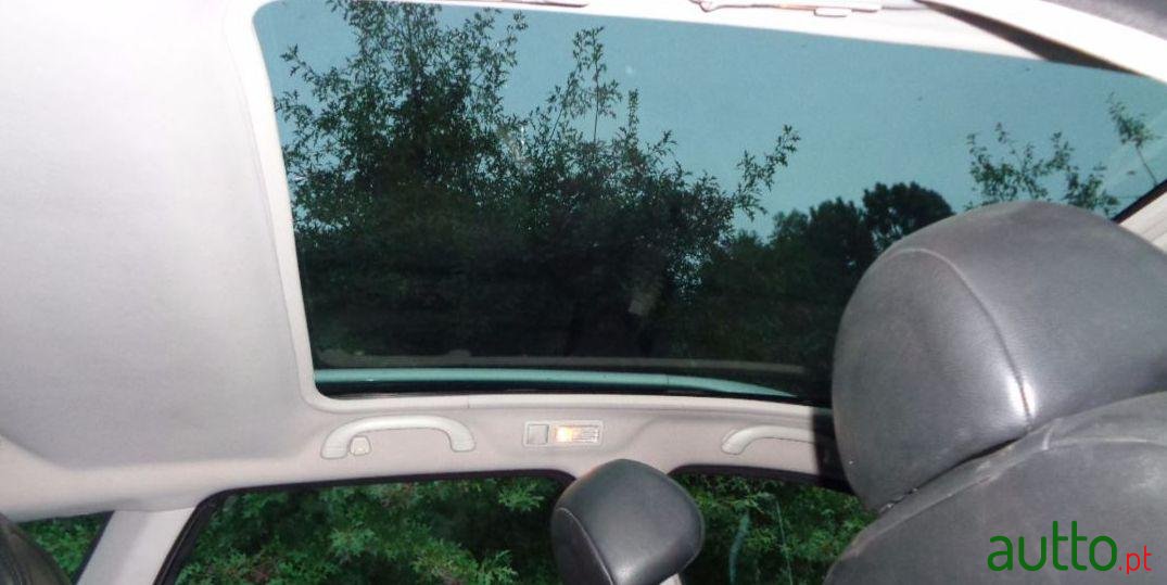 2006' Peugeot 407 Sw photo #2