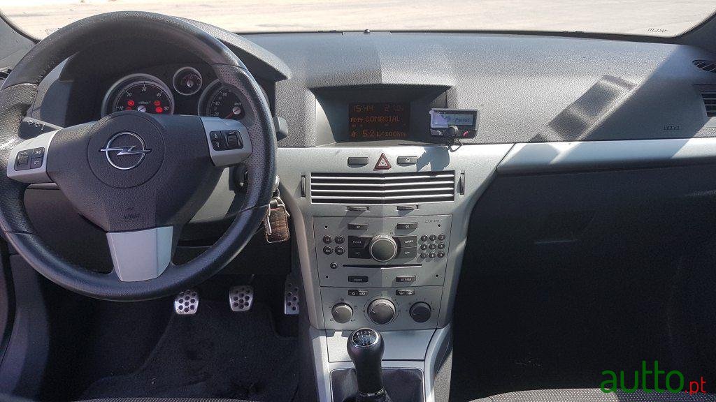 2007' Opel 1.3 CDTi photo #1