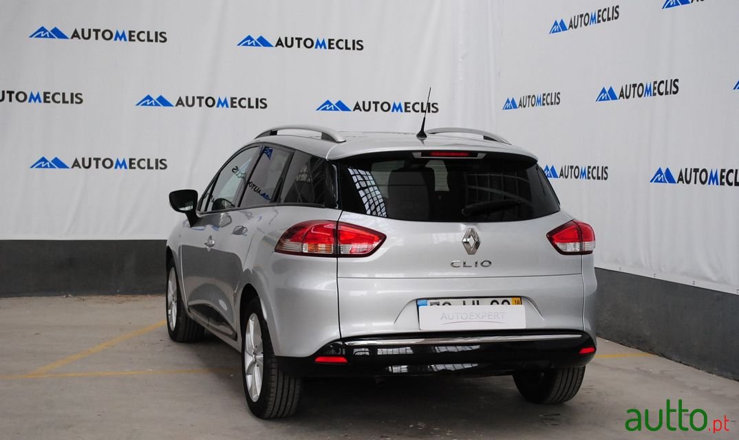 2018' Renault Clio Sport Tourer photo #5