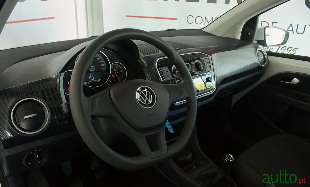 2022' Volkswagen Up photo #5