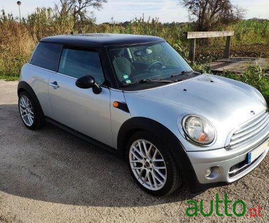 2007' MINI Cooper D 2007 photo #2