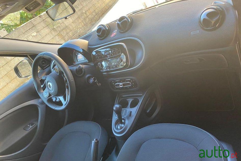 2016' Smart Forfour photo #2
