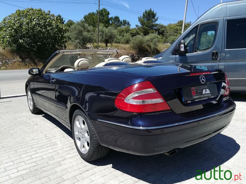 2004' Mercedes-Benz Clk-200 photo #5