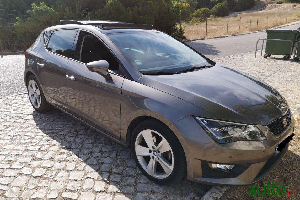 2015' SEAT Leon photo #4