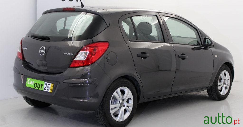 2013' Opel Corsa 1.3 Cdti Enjoy photo #2