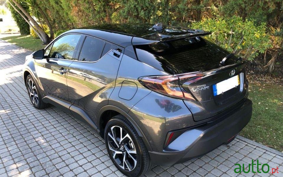2017' Toyota C-Hr photo #1