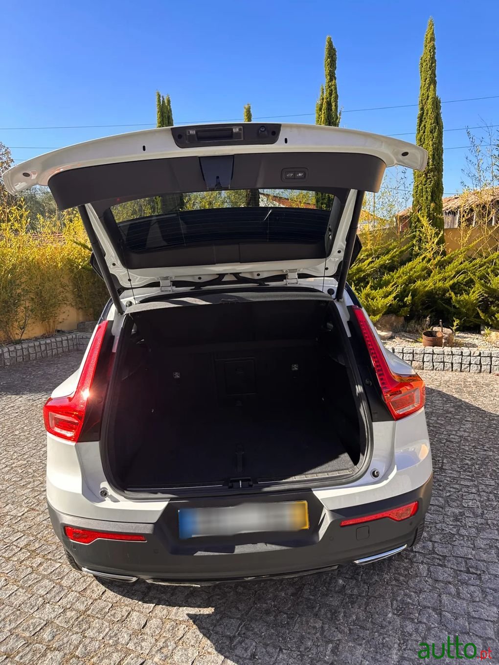 2018' Volvo Xc-40 photo #4