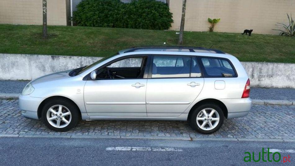 2002' Toyota Corolla photo #3