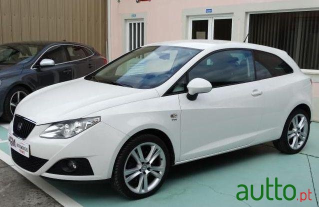 2010' SEAT Ibiza 1.6 Tdi 25 Anos Dpf photo #1