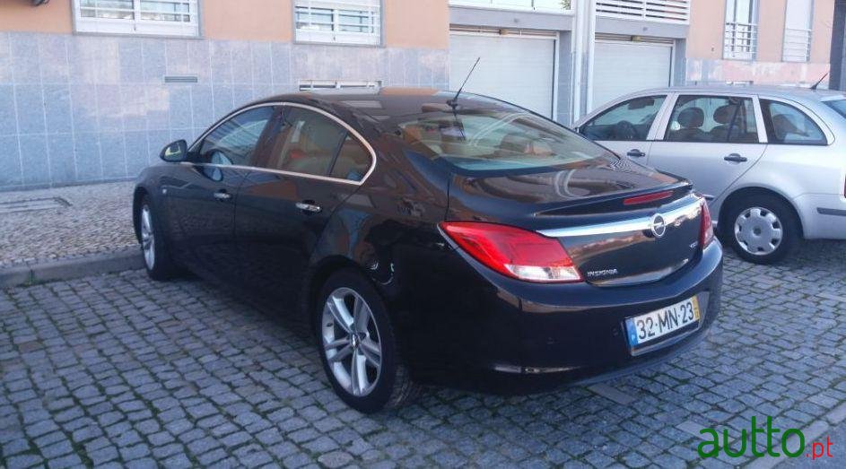 2011' Opel Insignia 2.0 Cdti Cosmo photo #3