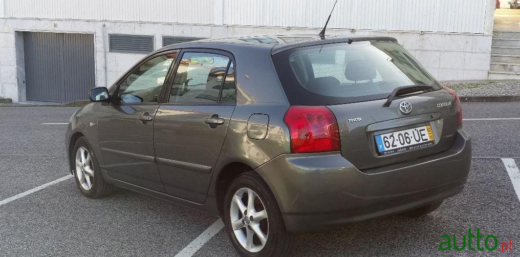 2002' Toyota Corolla 1.6 Vvt-I photo #2