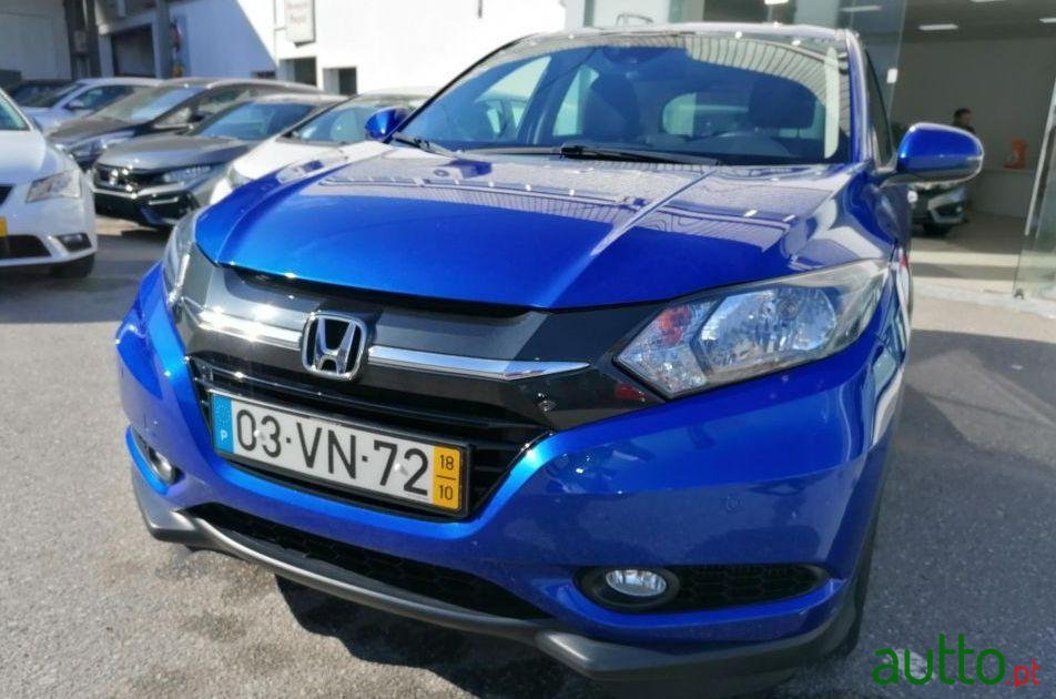 2018' Honda HR-V photo #2