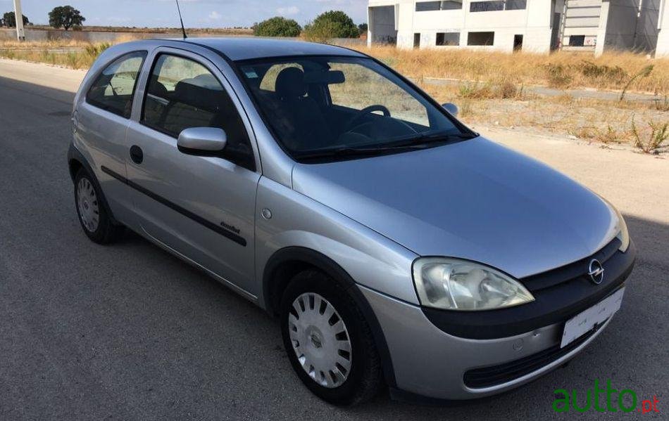 2002' Opel Corsa 1.2 Confort photo #1
