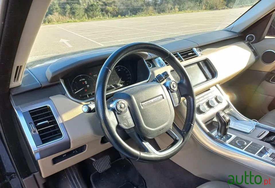 2016' Land Rover Range Rover Sport photo #6