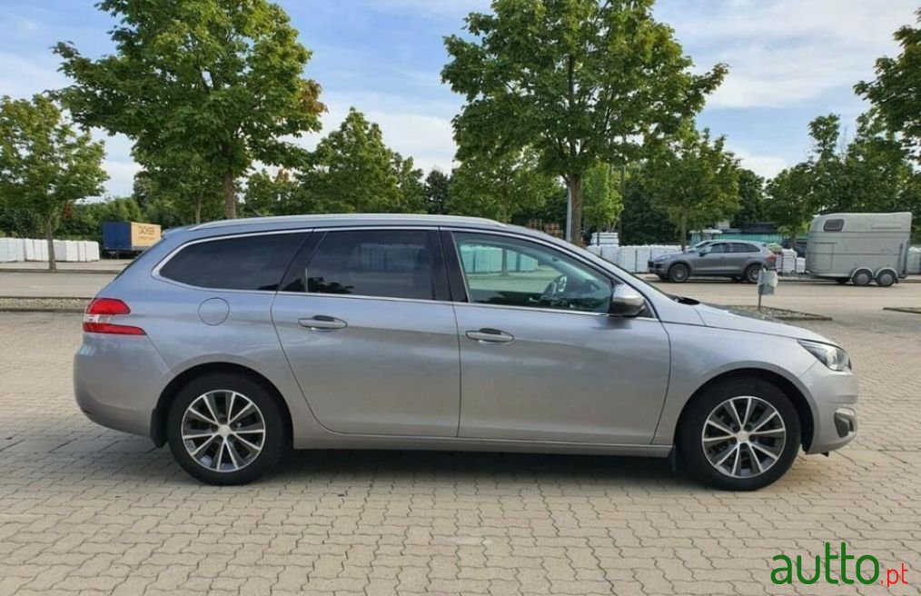 2015' Peugeot 308 Sw photo #5