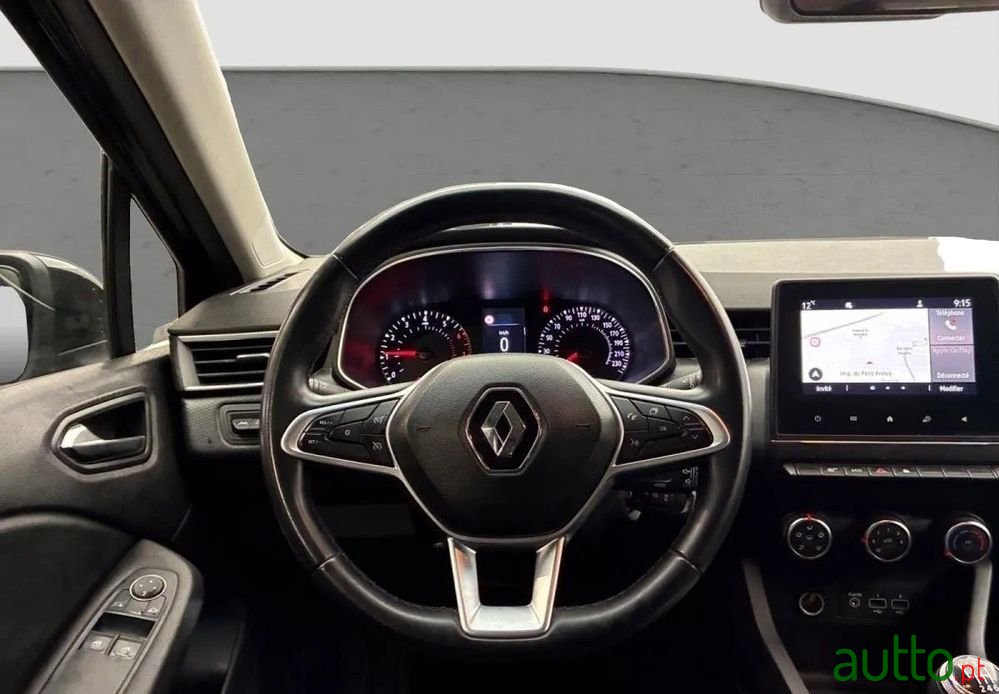2021' Renault Clio photo #3
