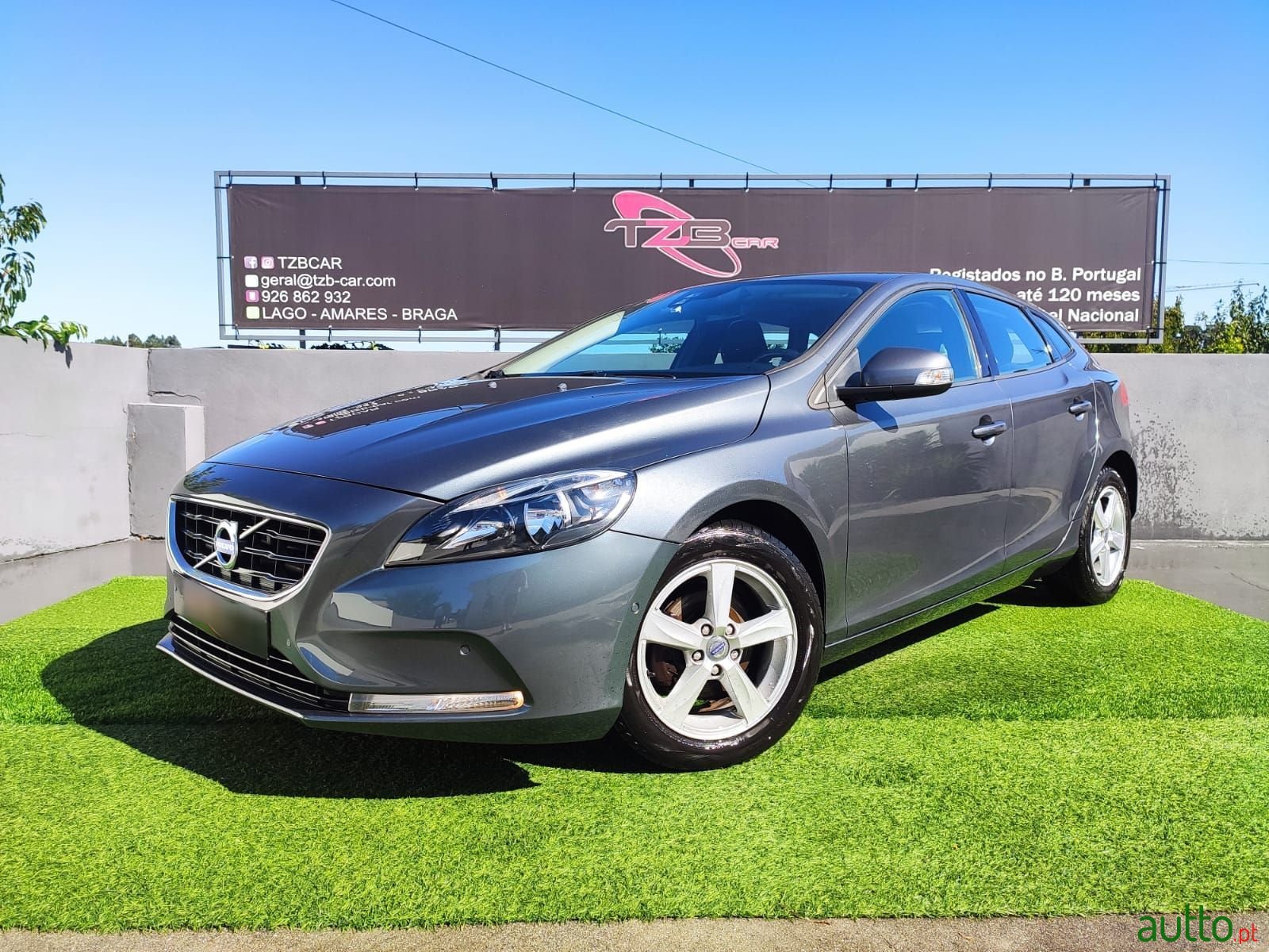 2014' Volvo V40 photo #2