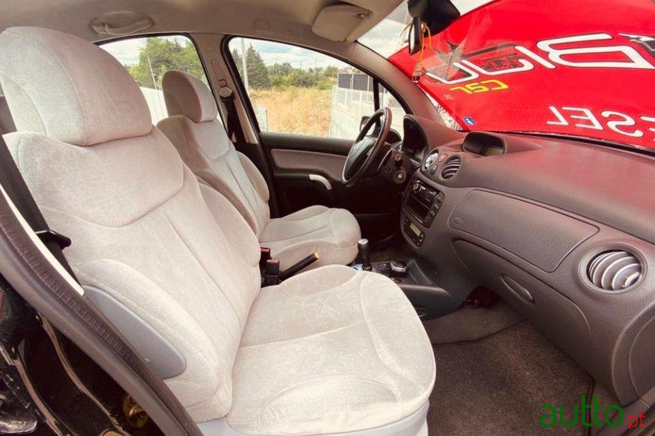 2004' Citroen C3 Exclusive photo #1