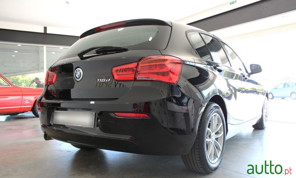 2016' BMW 116 D Sport Line photo #3