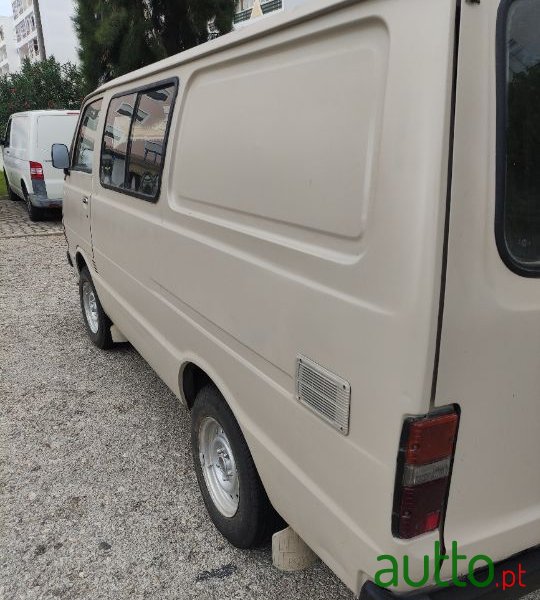 1982' Toyota Hiace photo #4