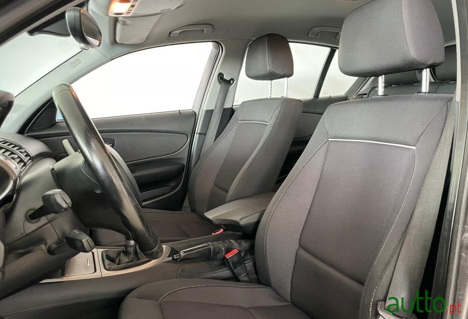 2008' BMW 118 photo #5