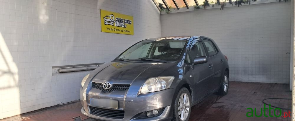 2009' Toyota Auris 1.33 Vvt-I photo #2