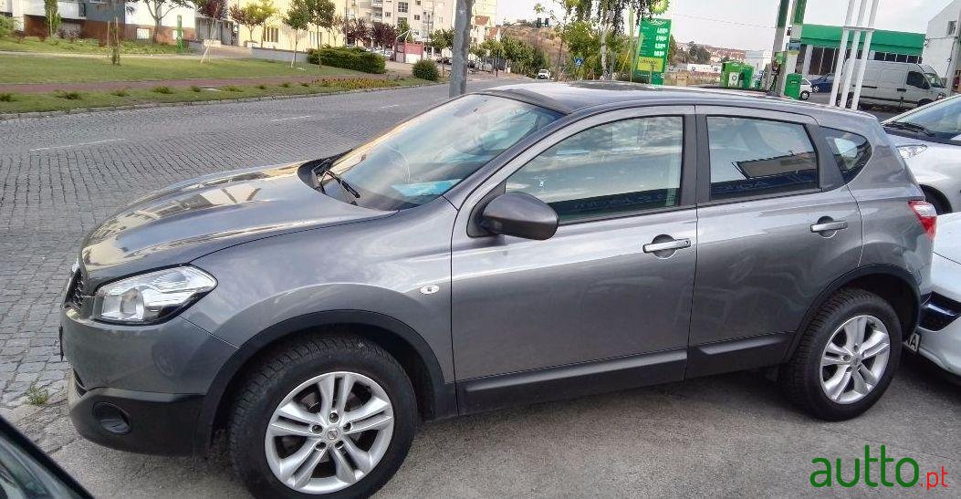 2013' Nissan Qashqai photo #1