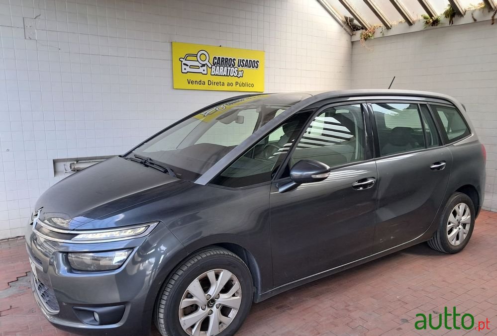 2014' Citroen C4 Grand Picasso photo #1