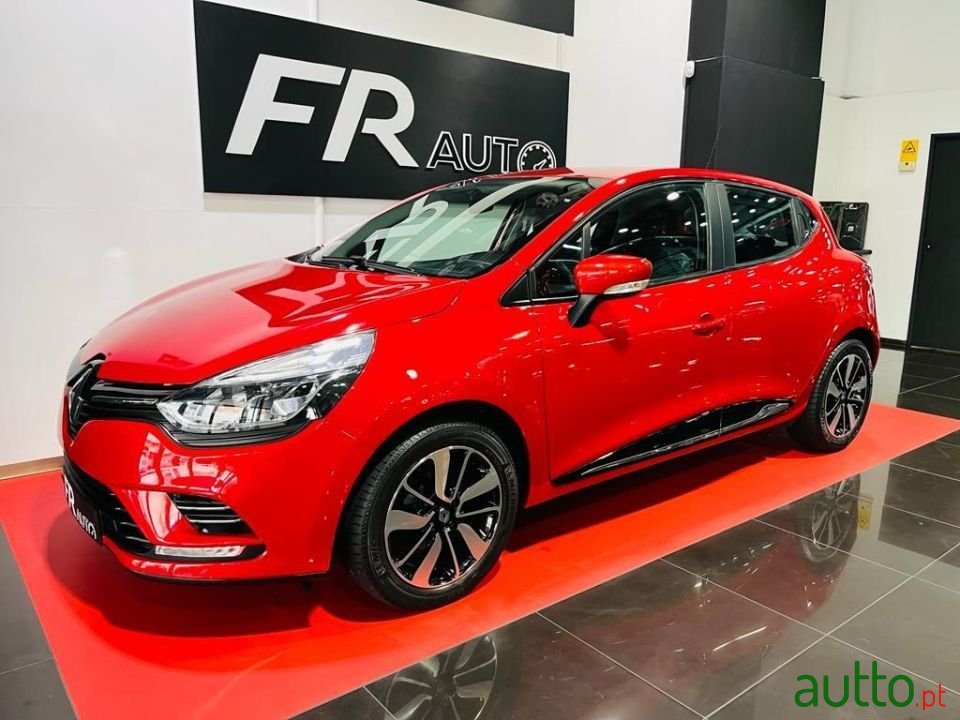 2018' Renault Clio photo #2